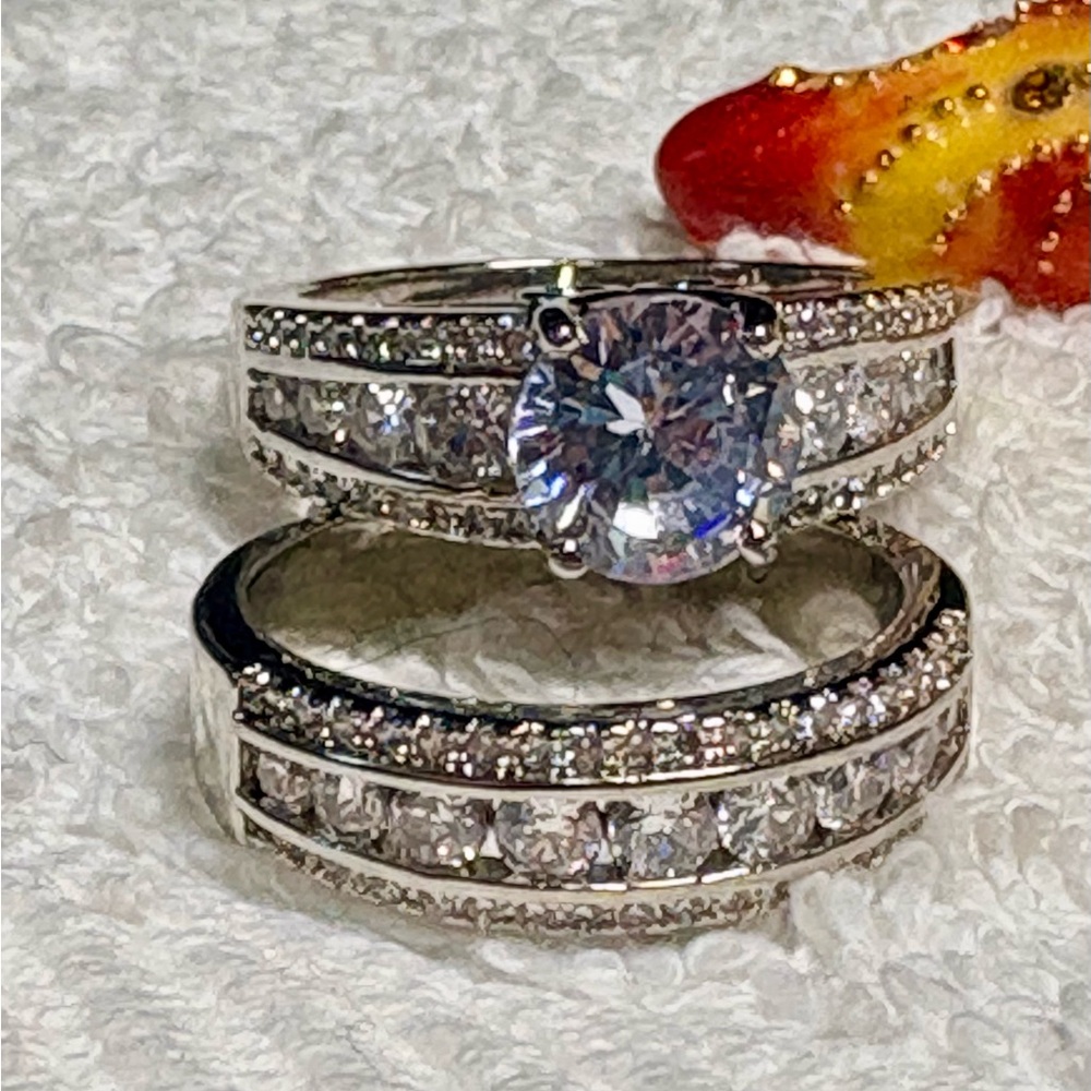 Elegant Silver and Women's Ring - Picture 12 of 12